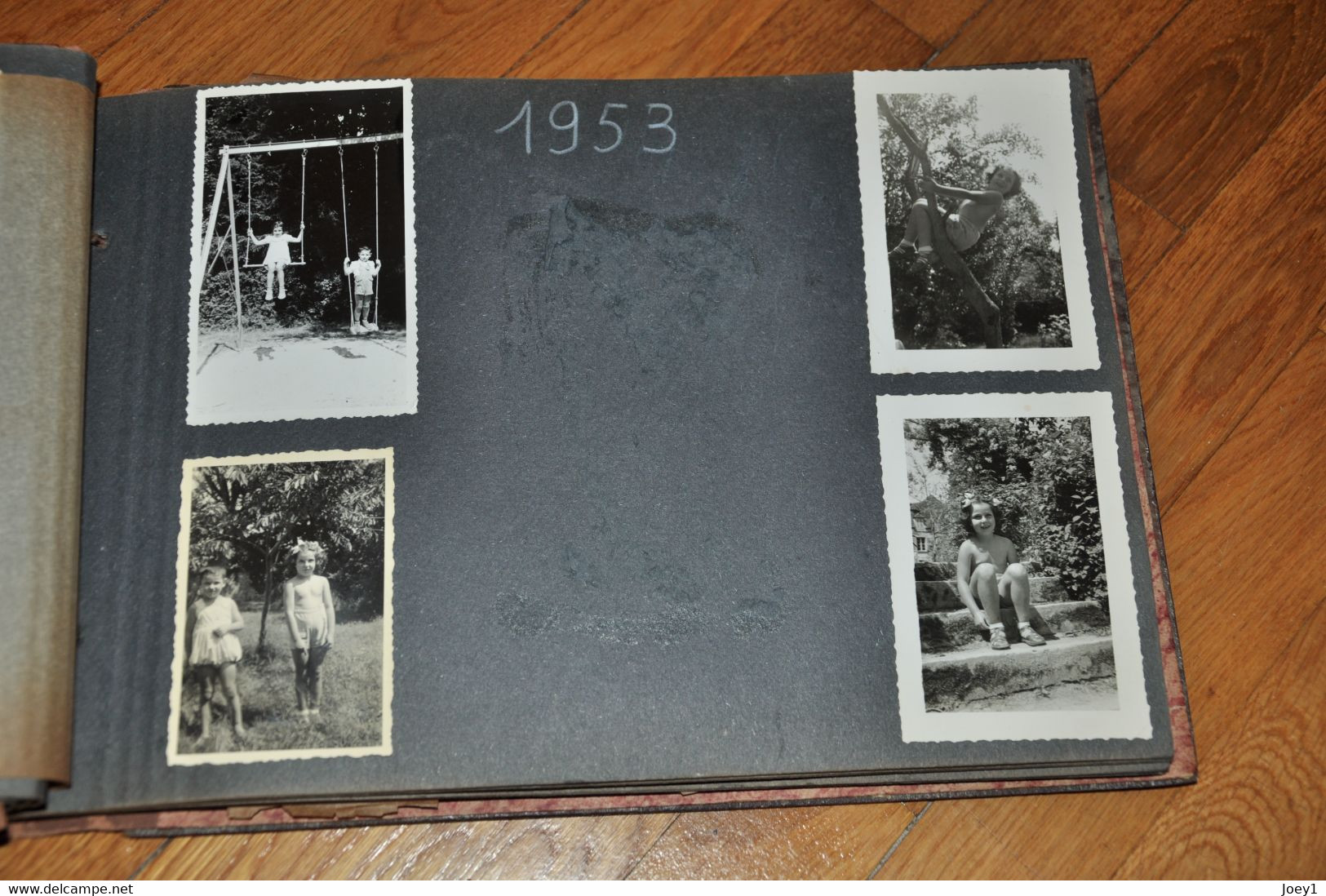 Bel Album de famille années 50 et 60 en bois,90 photos,vacances en Pologne, Cracovie,Varsovie.