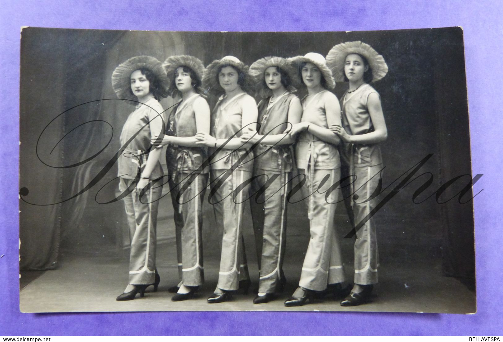 RPPC Carte Photo Lady Sixtet   Circus Cirque - Attraction? Cabaret ? Unknow -a Indentifier AANL?E - Artistes