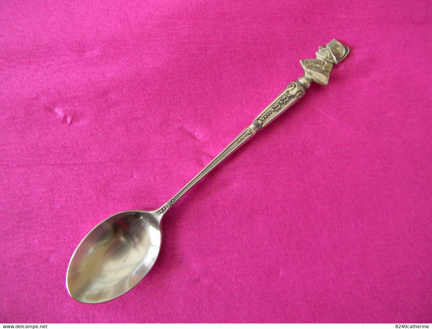 Cuillère De Collection  En Métal Argenté Napoléon. - Spoons