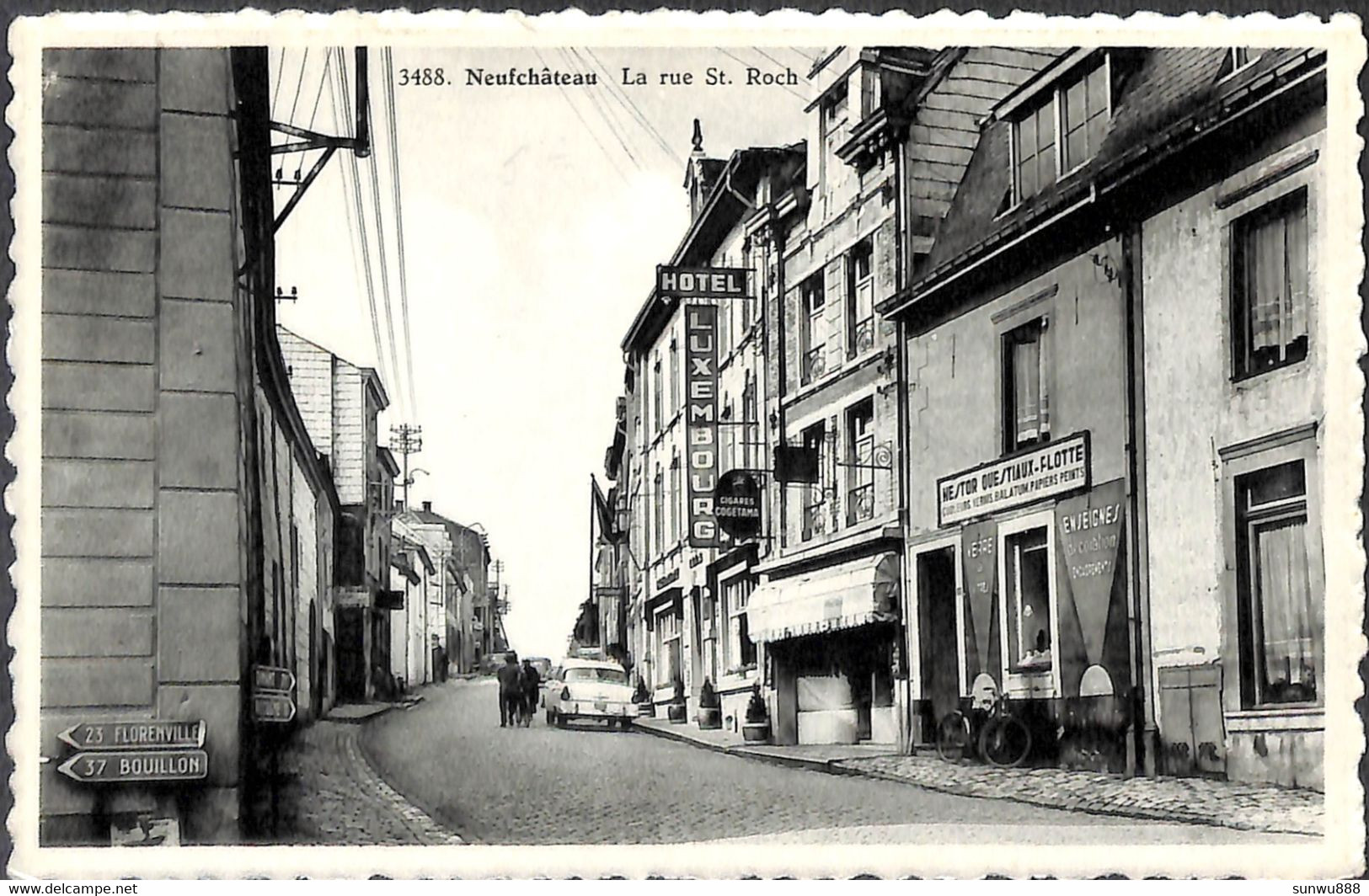 Neufchâteau - La Rue St Roch (animée Oldtimer Edit. Arduenna) - Neufchâteau