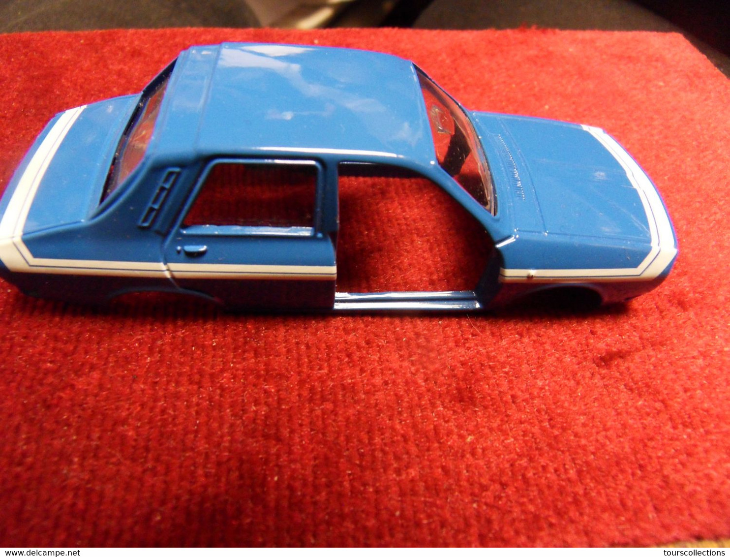 DINKY TOYS PIECES DETACHEES Renault 12 Gordini Ref 1424 G : Carosserie Et Pare Brise En Pèce Détachée En Reproduction - Dinky