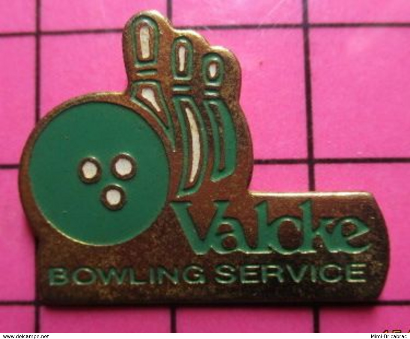 411f Pin's Pins / Beau Et Rare / THEME : SPORTS / VALCKE BOWLING SERVICE - Bowling