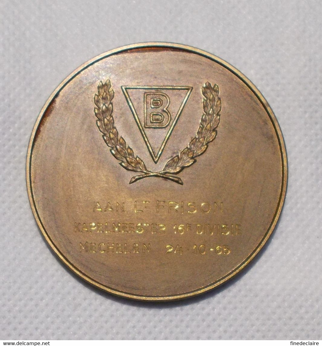 Médaille CNPPA NCPGE Aan Lieutenant Frison Kapelmeester 16°divisie Mechelen 1965 - 50 Mm - België