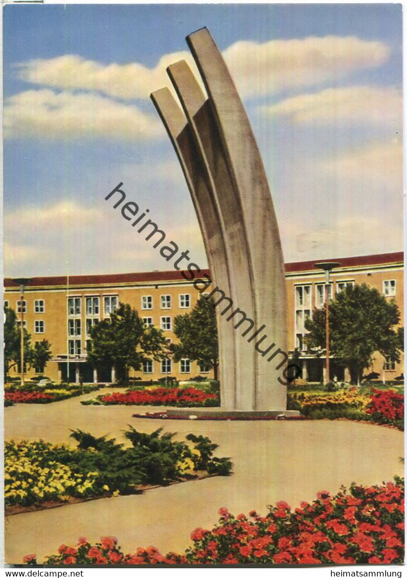 Berlin - Luftbrückendenkmal - Verlag Kunst Und Bild Berlin - Tempelhof