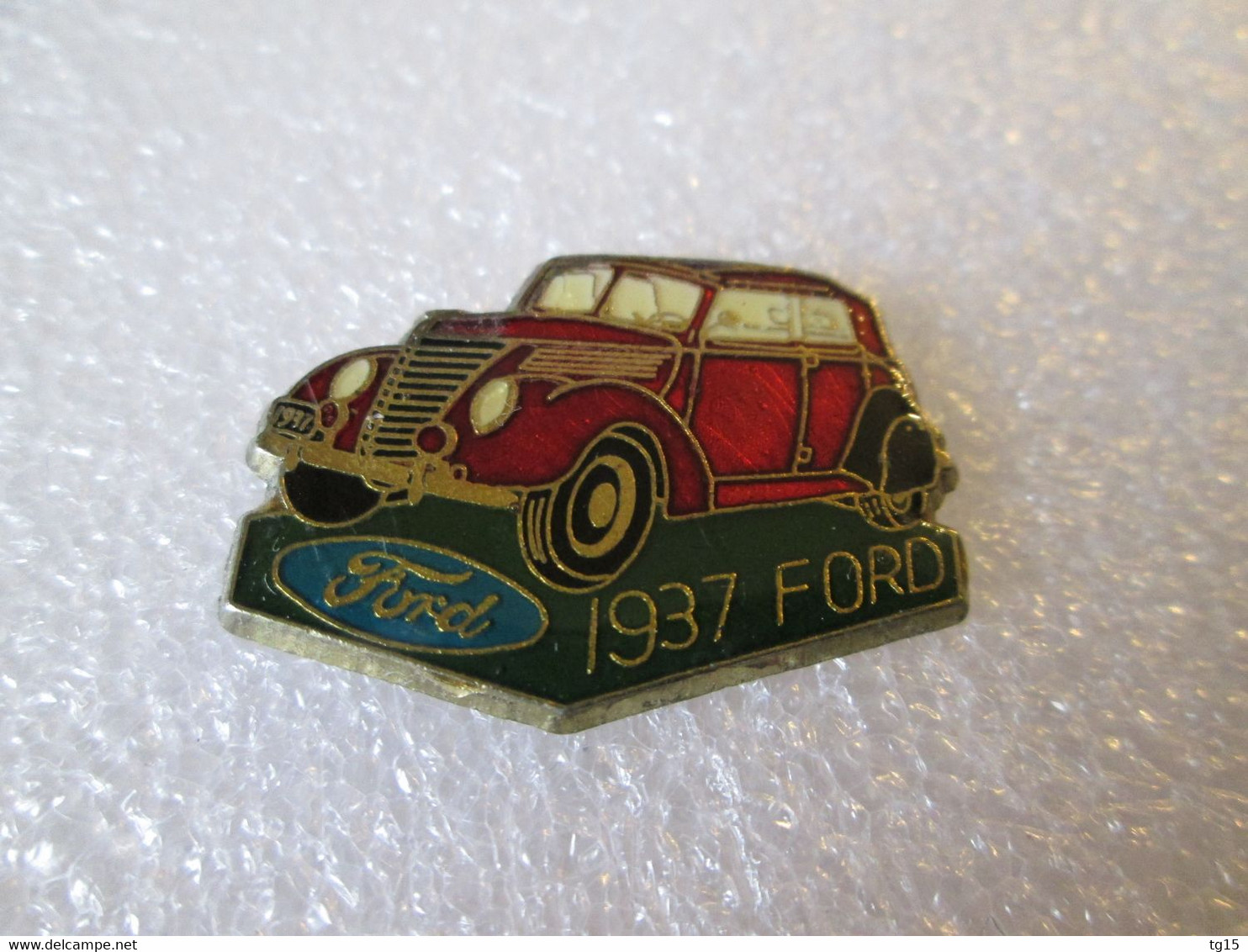 PIN'S    FORD  1937 - Ford