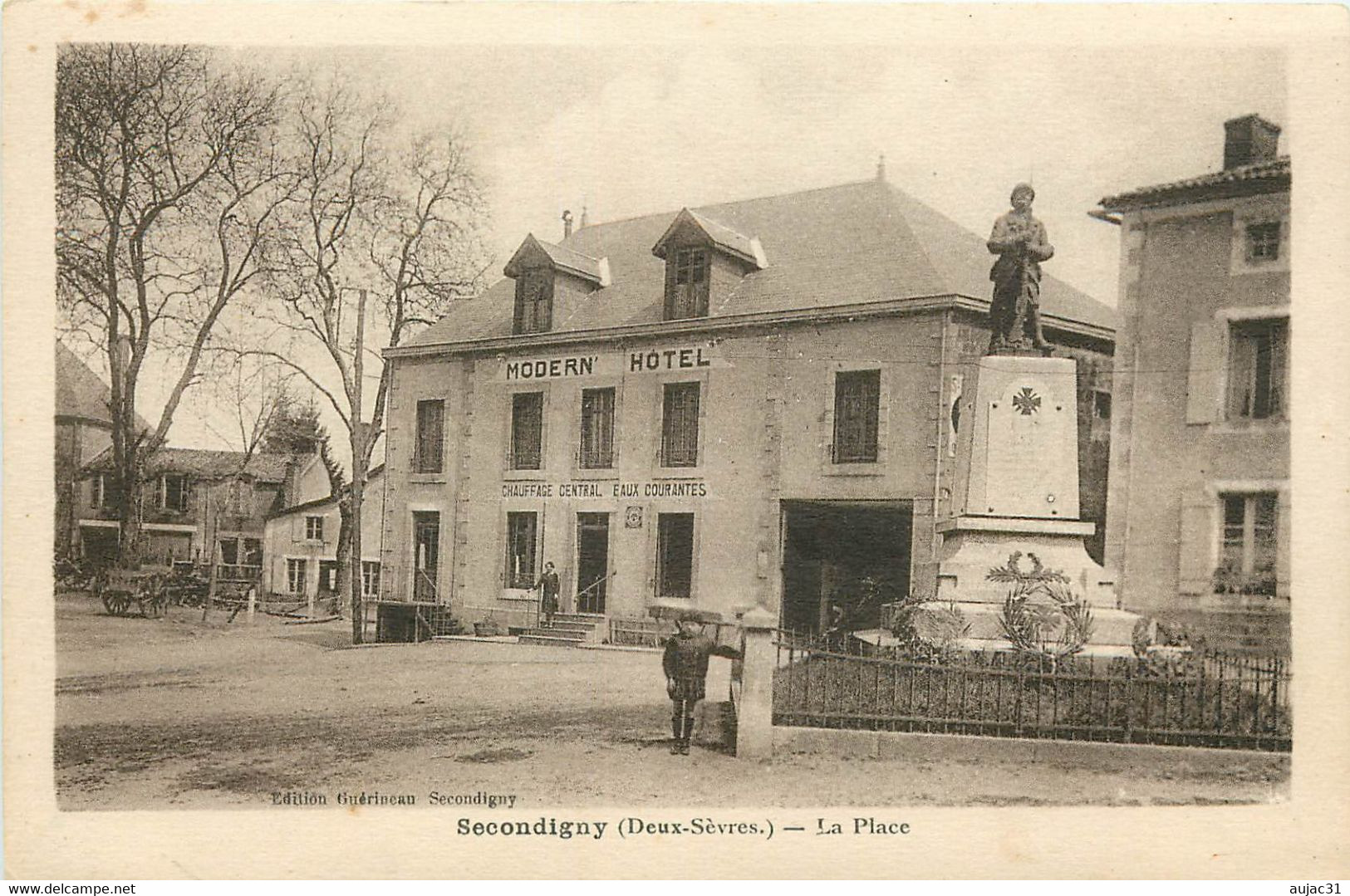 Dép 79 - Secondigny - La Place - Modern Hôtel - Bon état Général - Secondigny