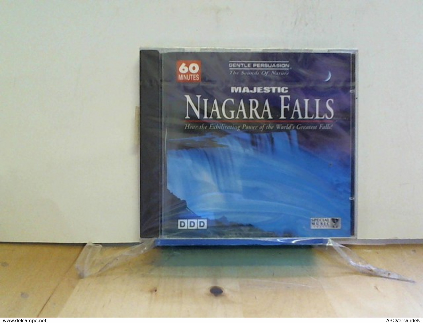 Majestic Niagara: Hear The Exhilerating Power Of The World's Greatest Falls [US-Import] - CD