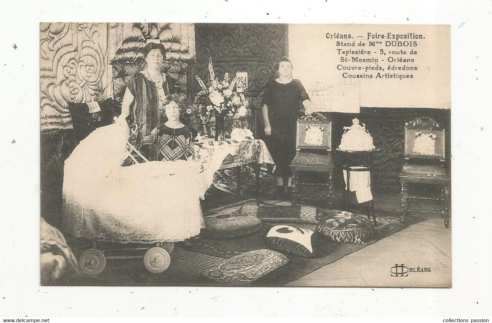 Cp , Commerce ,foire-exposition, 45 , ORLEANS ,stand De Mme Dubois , Tapissière, Vierge, Ed. L. Lenormand - Foires