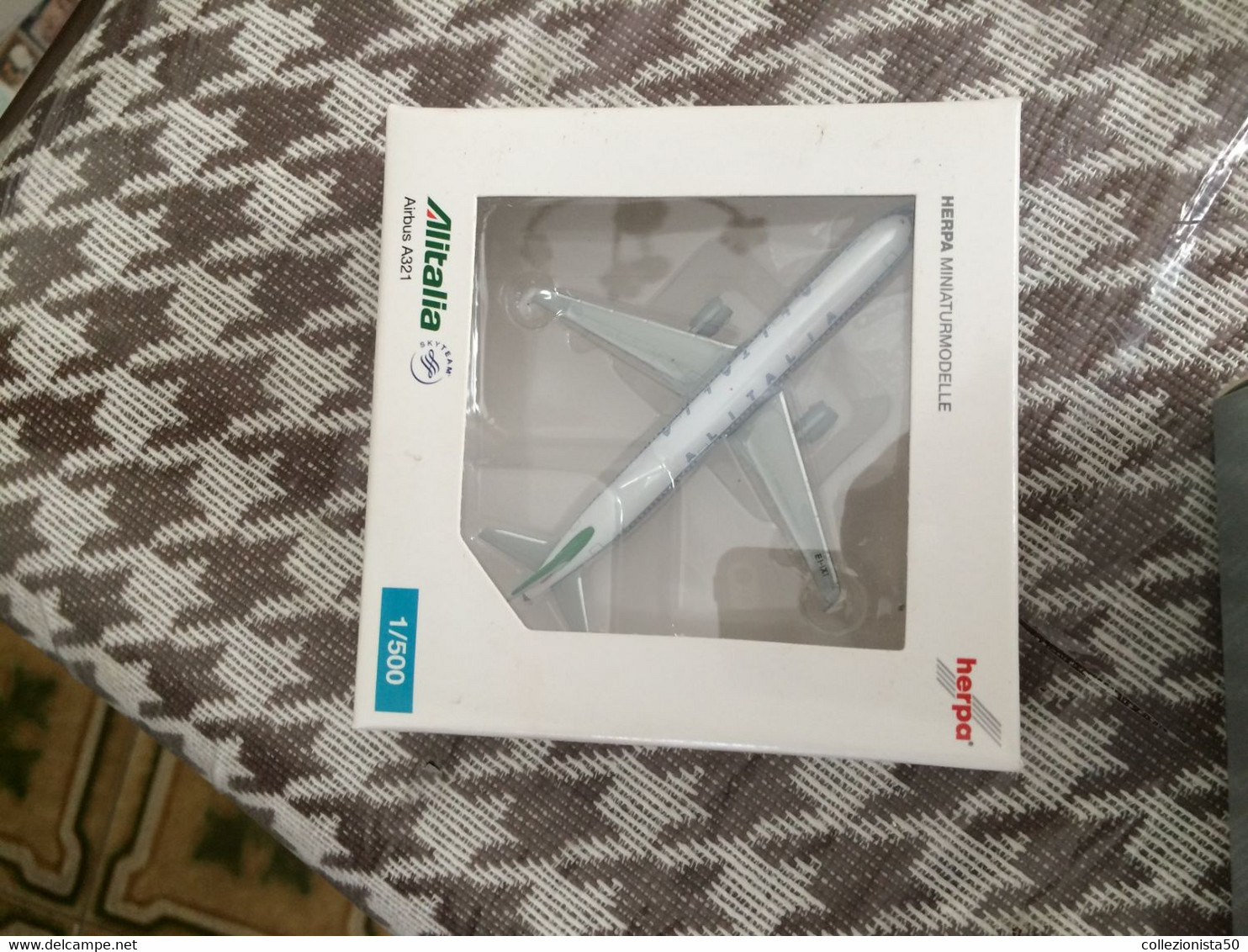 ALITALIA HERPA A321 RETROJET  SCALA 1:500 - Non Classés