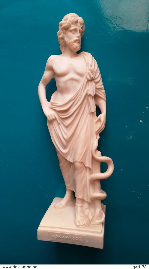 Statue D'HYPPOCRATE En Alabastre Oxylée Fait à La Main - Otros & Sin Clasificación