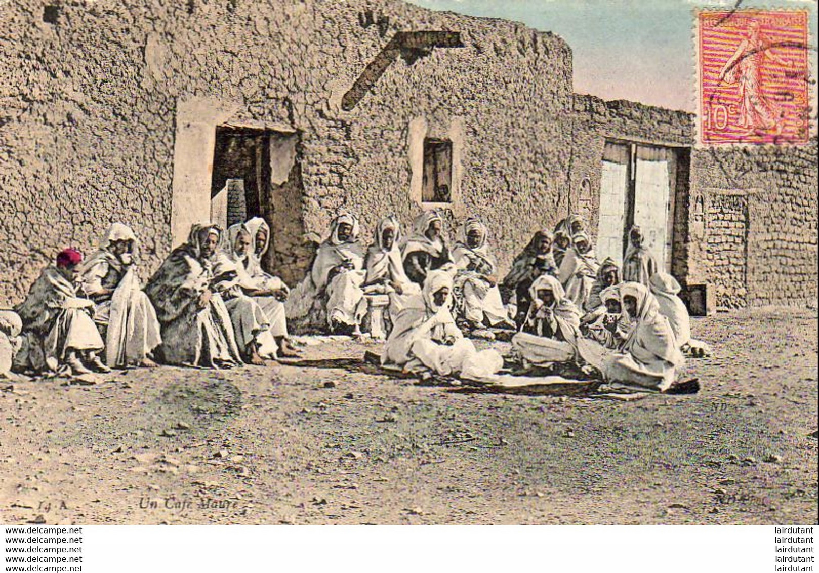 ALGERIE  SCENES ET TYPES  Un Café Maure  ..... ( Ref FF1771 ) - Scene & Tipi