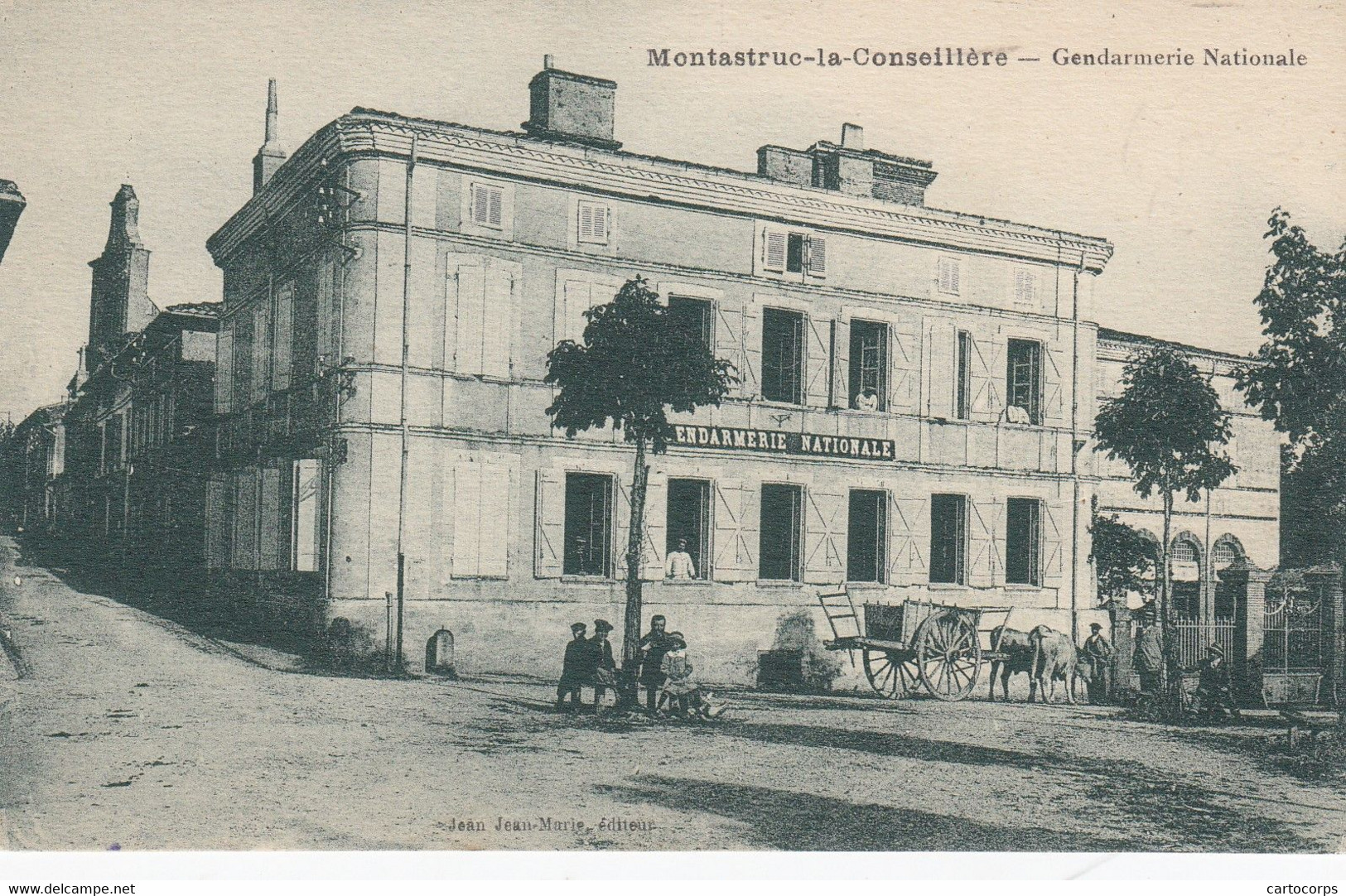 31 - Montastruc-Conseillère - Sublime Cliché Animé à La Gendarmerie Nationale - Attelage - Montastruc-la-Conseillère