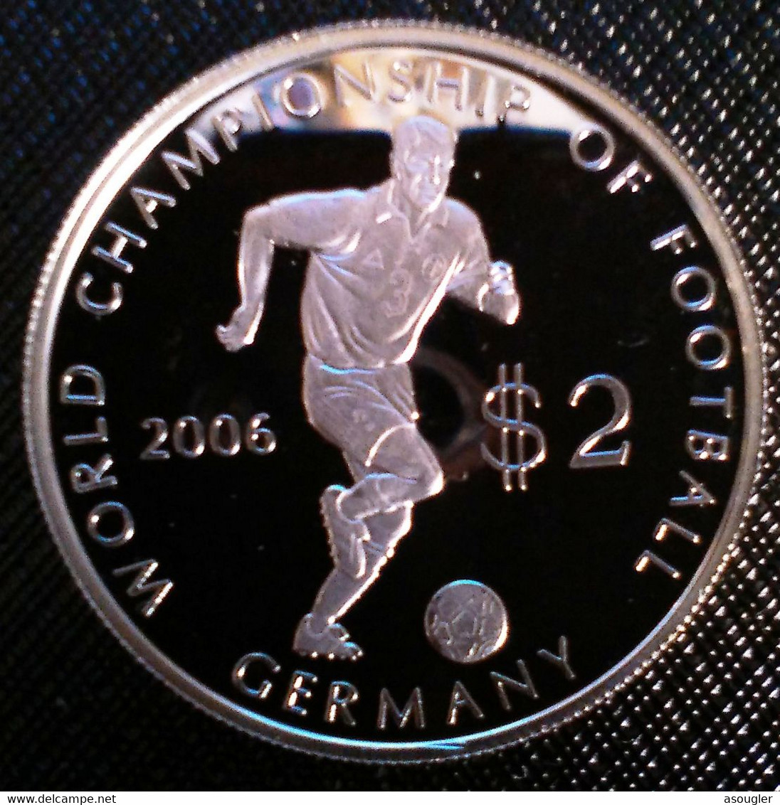 Cook Islands 2 DOLLARS 2003 SILVER PROOF "word Championship Football Germany 2006"free Shipping Via Registered Air Mail" - Cookeilanden
