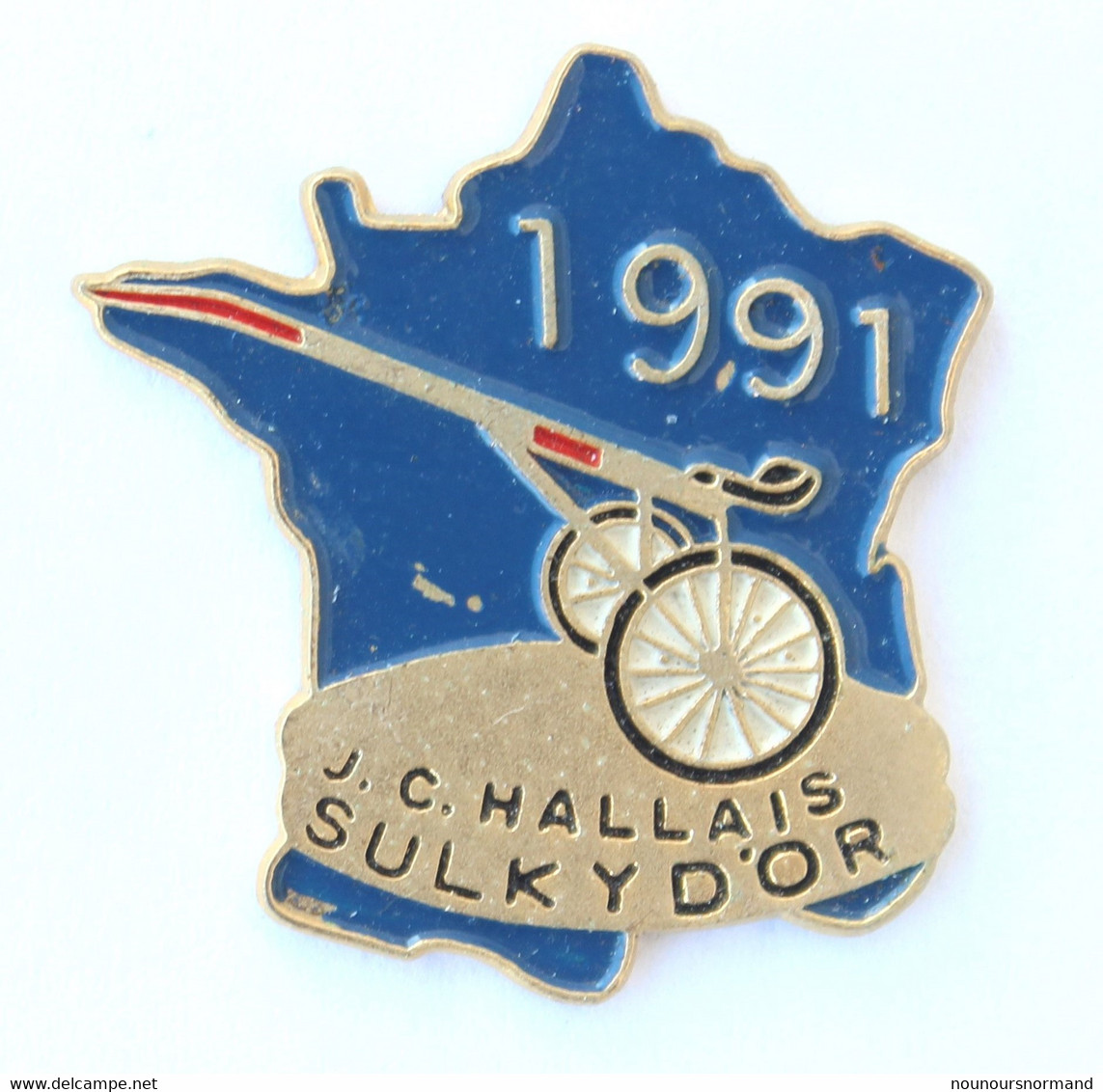 Pin's TIERCE - J.C CHALLAIS - SULKY D'OR 1991 - Sulky Sur Carte De France - First - K713 - Jeux