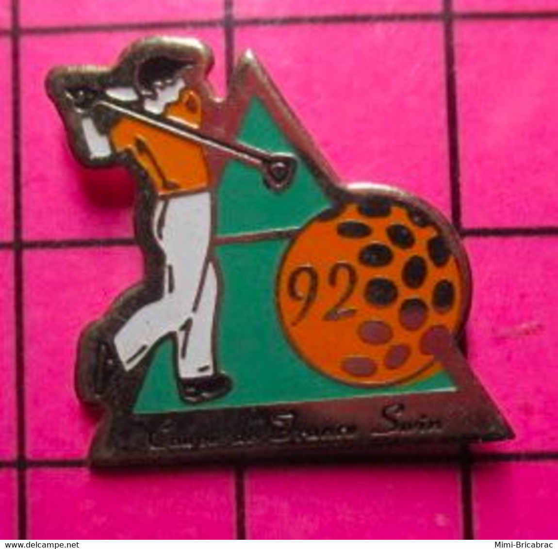 313H Pin's Pins / Beau Et Rare / THEME : SPORTS / GOLF COUPE DE FRANCE SURIN 92 - Golf