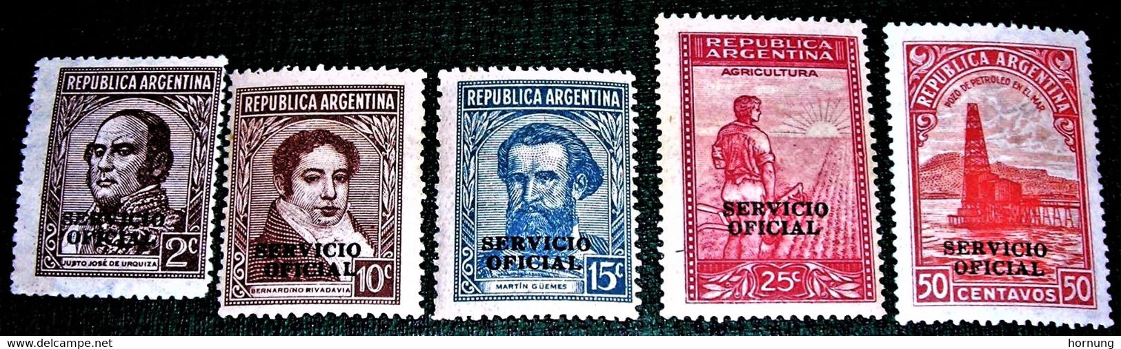 Argentina,1938/56, Overprinted SERVICIO OFFICIAL ( MNH). Michel # 32,38,39,43,45. - Nuevos