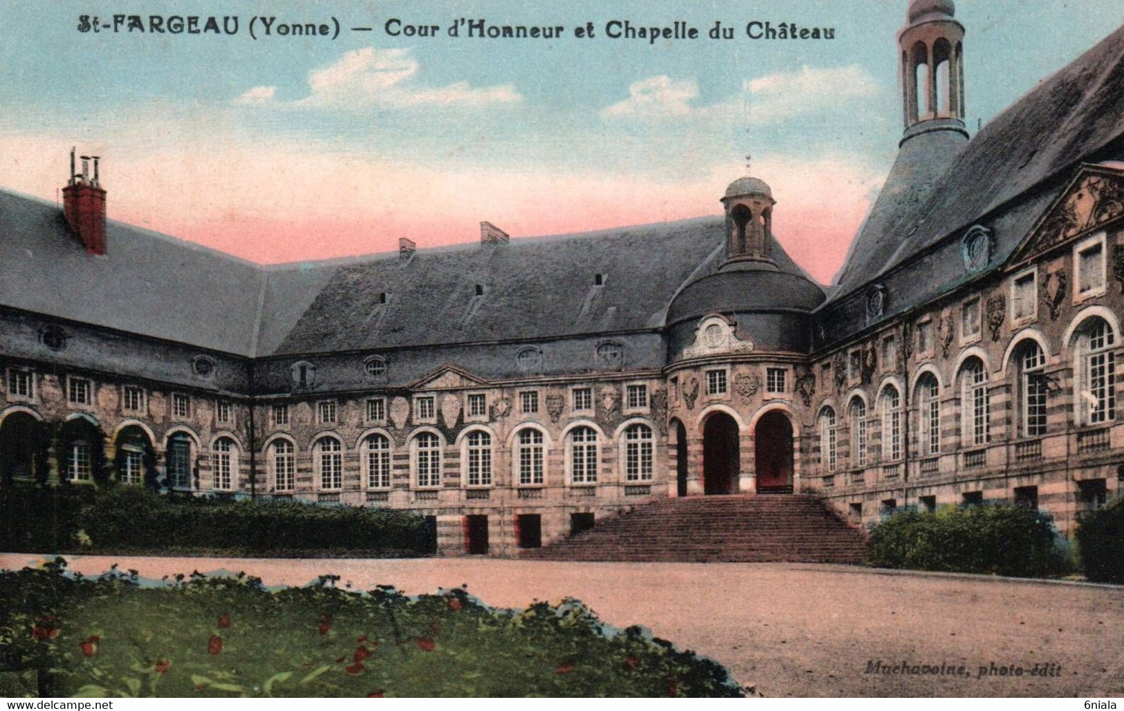 8026 SAINT FARGEAU Cour D'Honneur Et Chapelle Du Château          (scan Recto-verso) 89 Yonne - Saint Fargeau