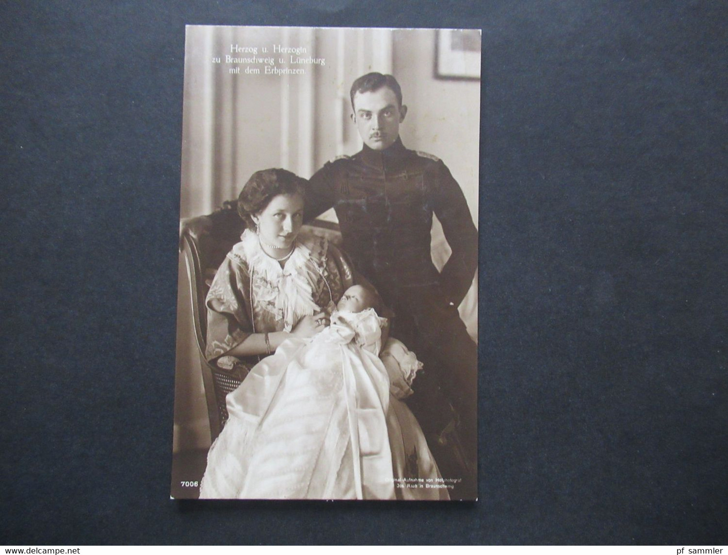 Foto AK Herzog U. Herzogin Zu Braunschweig Und Lüneburg Mit Dem Erbprinzen Hofphotograph Jos Raab Braunschweig - Familles Royales