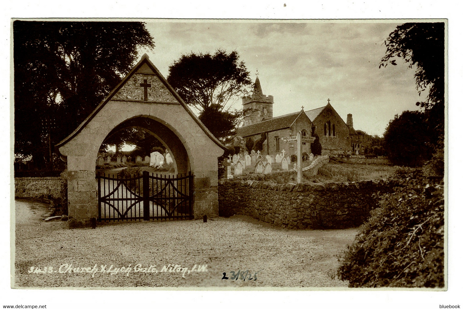 Ref 1508 -  1925 Real Photo Postcard - Church & Lych Gate Niton - Isle Of Wight - Autres & Non Classés