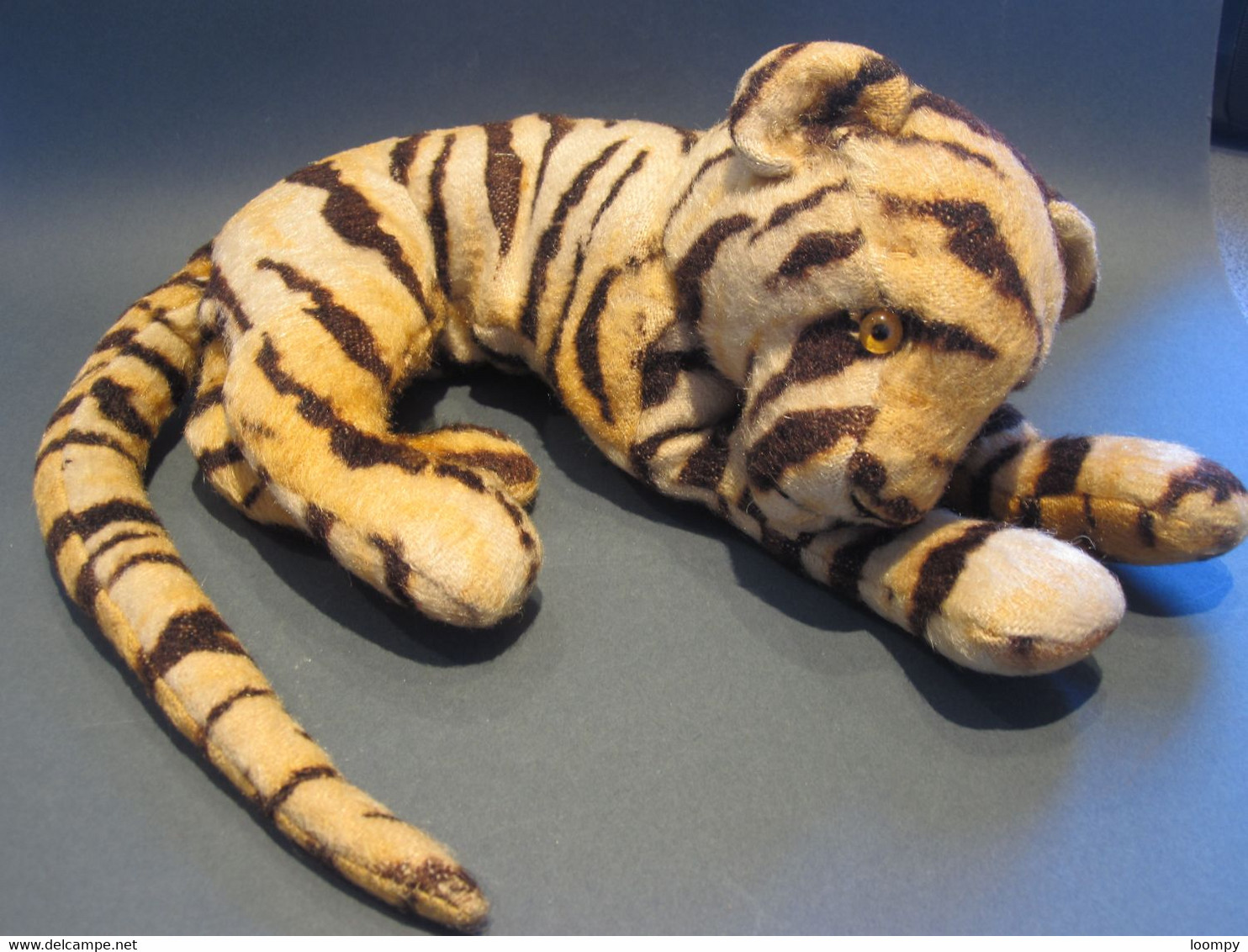 Tigre Peluche Ancienne. Bon état. Tiger - Autres & Non Classés