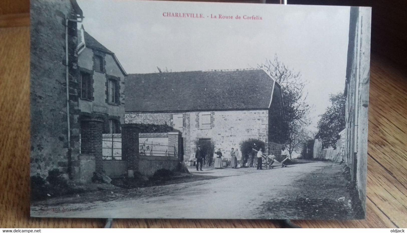 CPA  - Charleville  - La Route De Corfelix .(19..) Animée ,.(S52-21) - Other & Unclassified