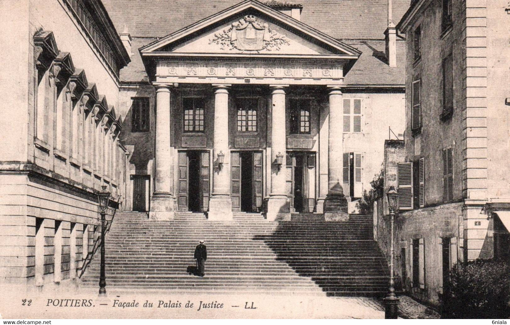 8148 POITIERS   FACADE DU  PALAIS DE JUSTICE            (scan Recto-verso) 86 Vienne - Poitiers