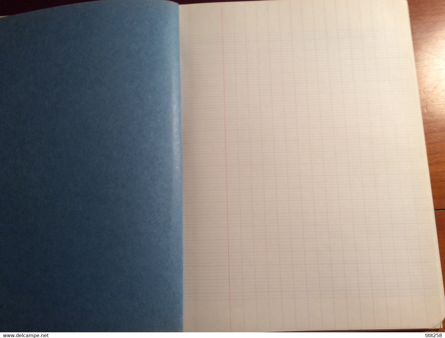 Joli protège cahier + cahier . La résistance par les FFI