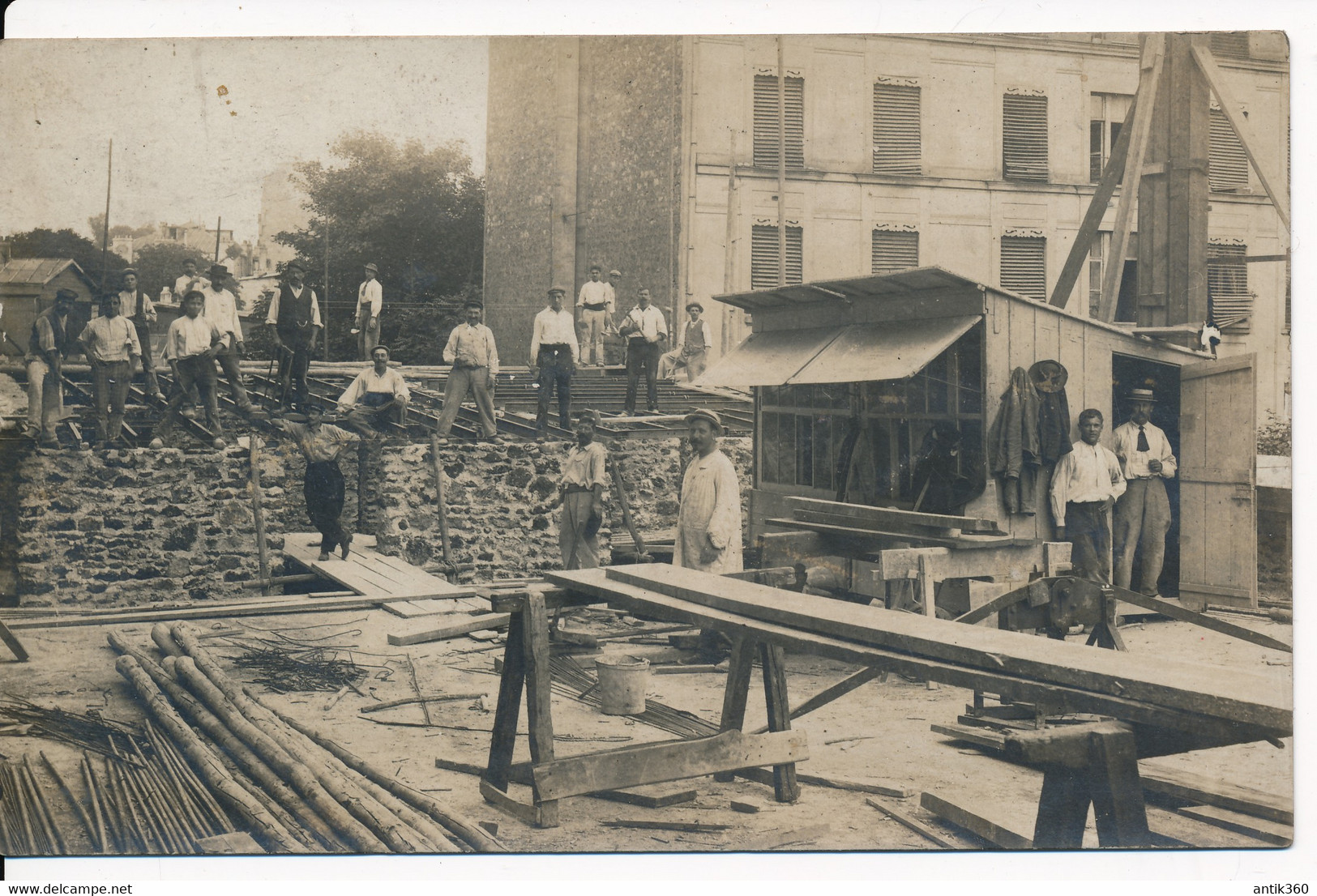 CPA METIERS Artisan Carte-photo D'un Groupe De Charpentiers - Ambachten