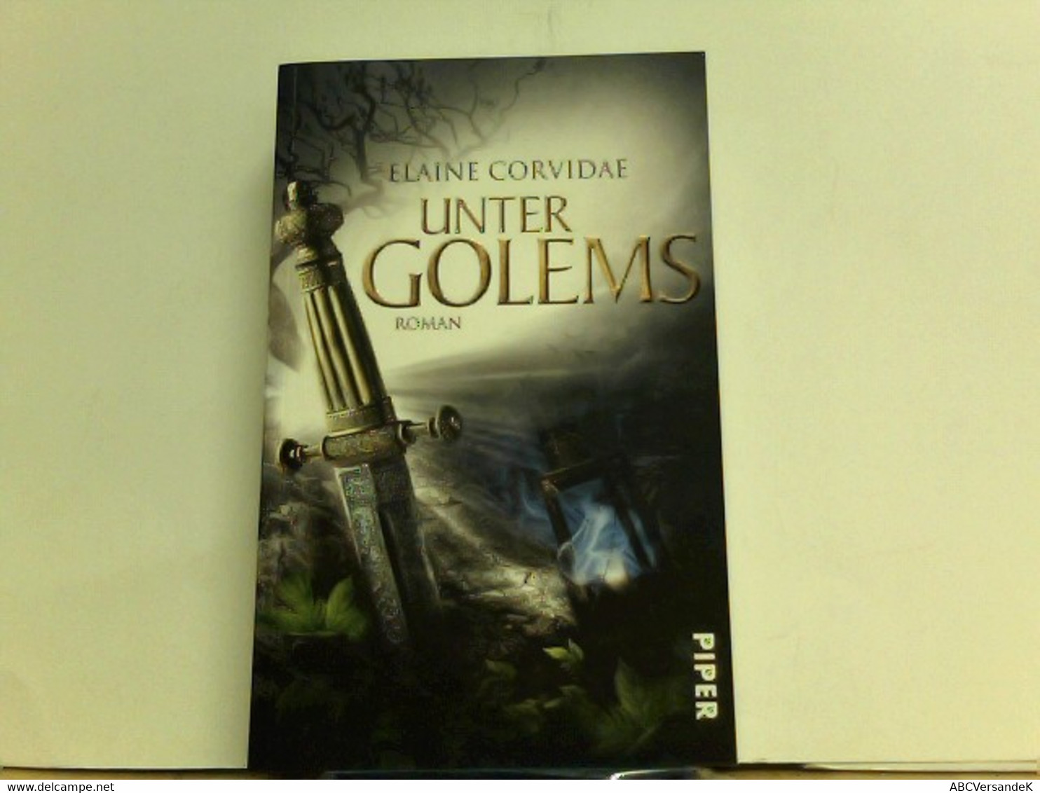 Unter Golems: Roman - Sciencefiction