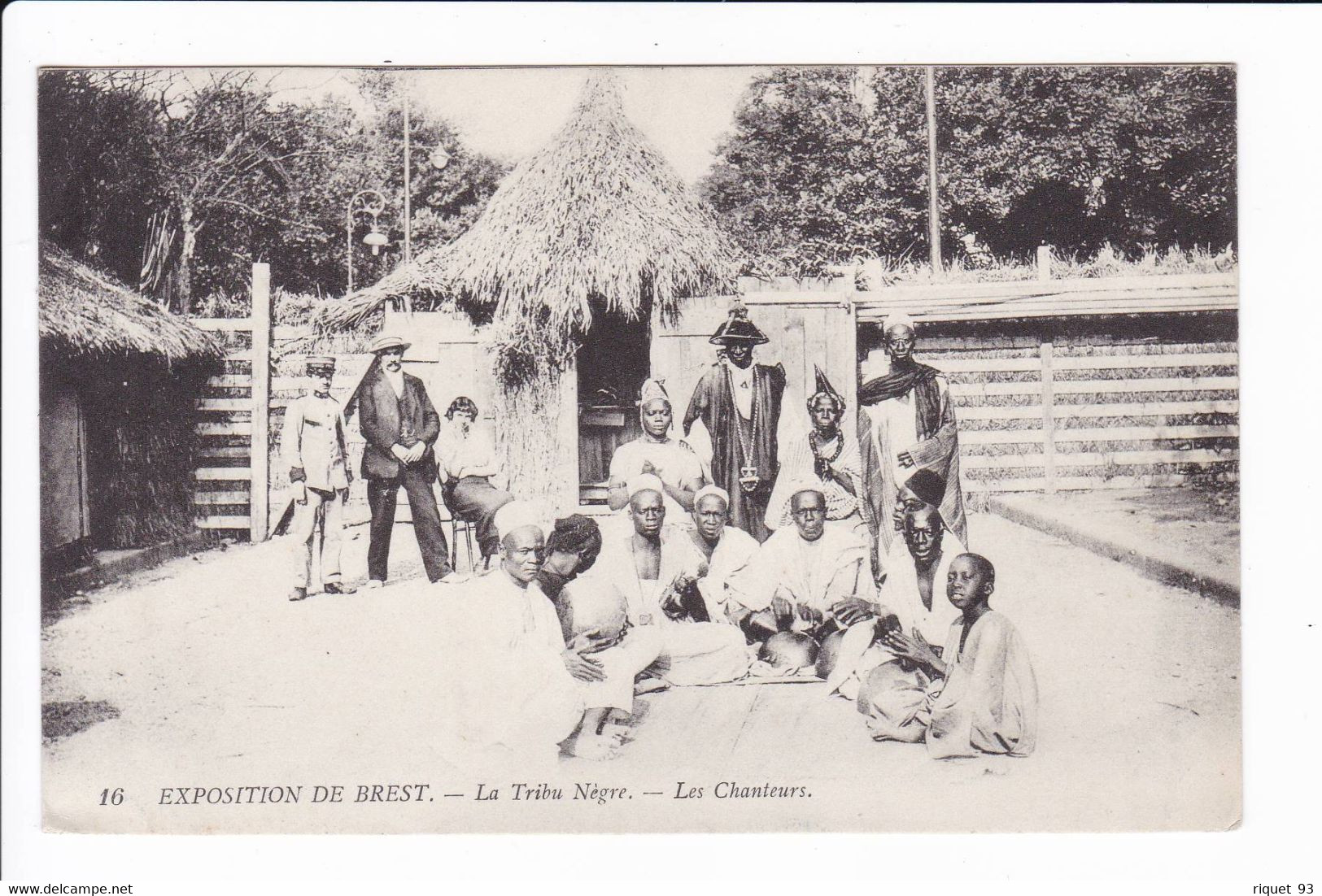 16 - EXPOSITION DE BREST - La Tribu Nègre - Les Chanteurs - Brest