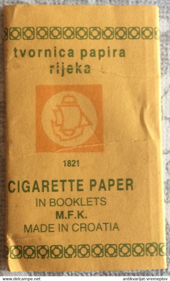 Tobacco (related) > Around Cigarettes CIGARETTE PAPER RIZLE ZIGARETTENPAPIER CARTINE TVORNICA PAPIRA RIJEKA DUHAN - Altri & Non Classificati
