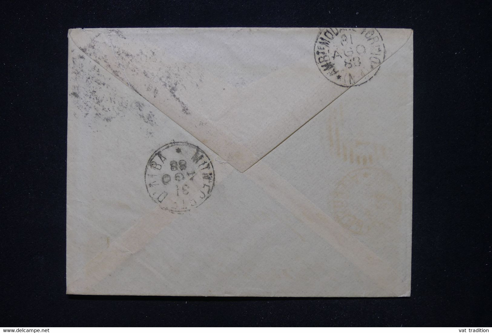 ROYAUME UNI - Enveloppe De Londres Pour L 'Italie En 1888 - L 112836 - Storia Postale