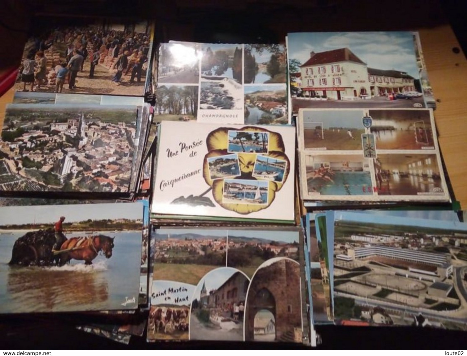 Lot De  Plus De  900  Cartes - 500 Postcards Min.