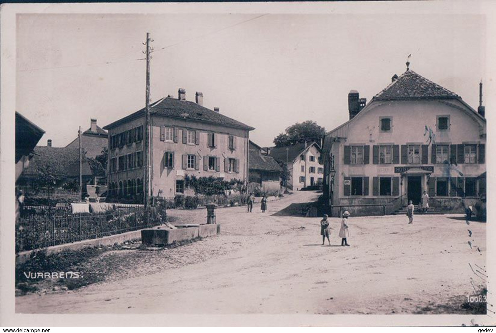 Vuarrens VD, La Place Et L' Hôtel (10083) - Vuarrens