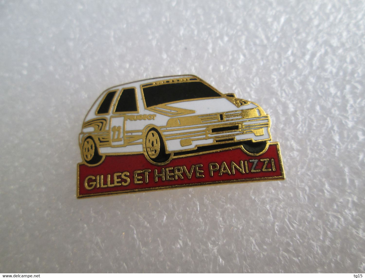 RARE  PIN'S   PEUGEOT   106  XSI  GILLES ET HERVÉ  PANIZZI   email grand feu