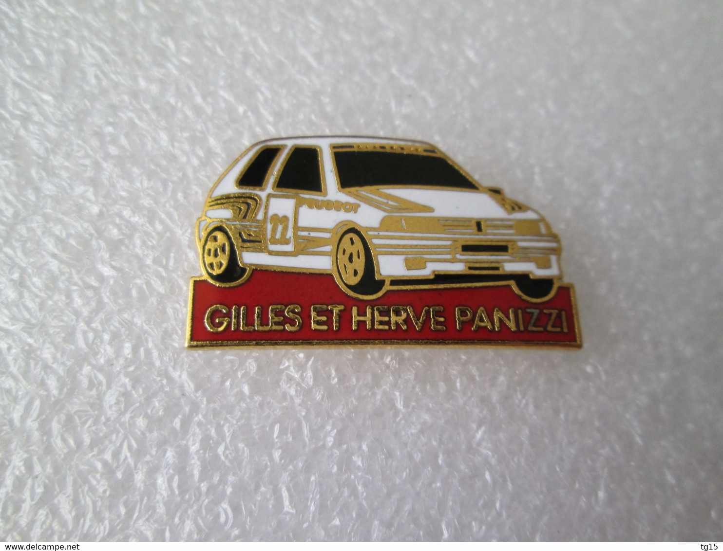 RARE  PIN'S   PEUGEOT   106  XSI  GILLES ET HERVÉ  PANIZZI   email grand feu