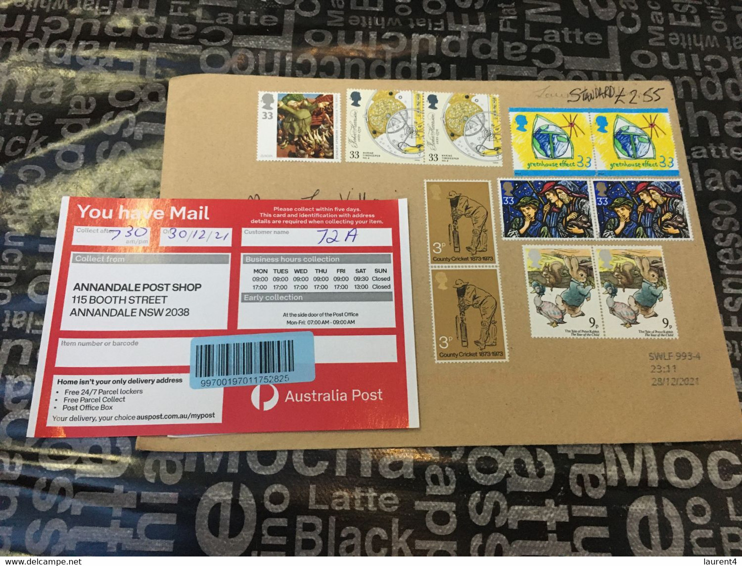 (2 E 31) Large Letter Posted From UK To Australia (posted During COVID-19 Pandemic) 11 Stamps + Red Label (un-cancelled) - Ohne Zuordnung