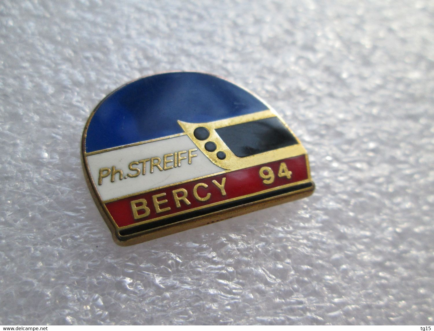 PIN'S    CASQUE  PHILIPPE  STREIFF  BERCY  94   Zamak - F1