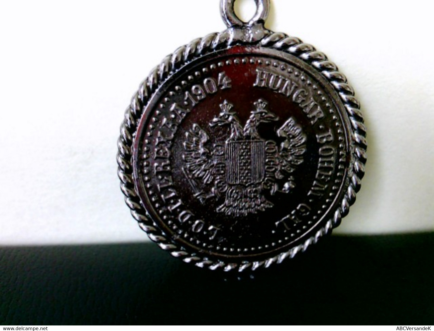 Anhänger In Form Einer Gefassten Medaille: Dargestellt: Franz. Jos. I D.G. Austriale Imperator/ L.O.D. I LL. R - Numismatica