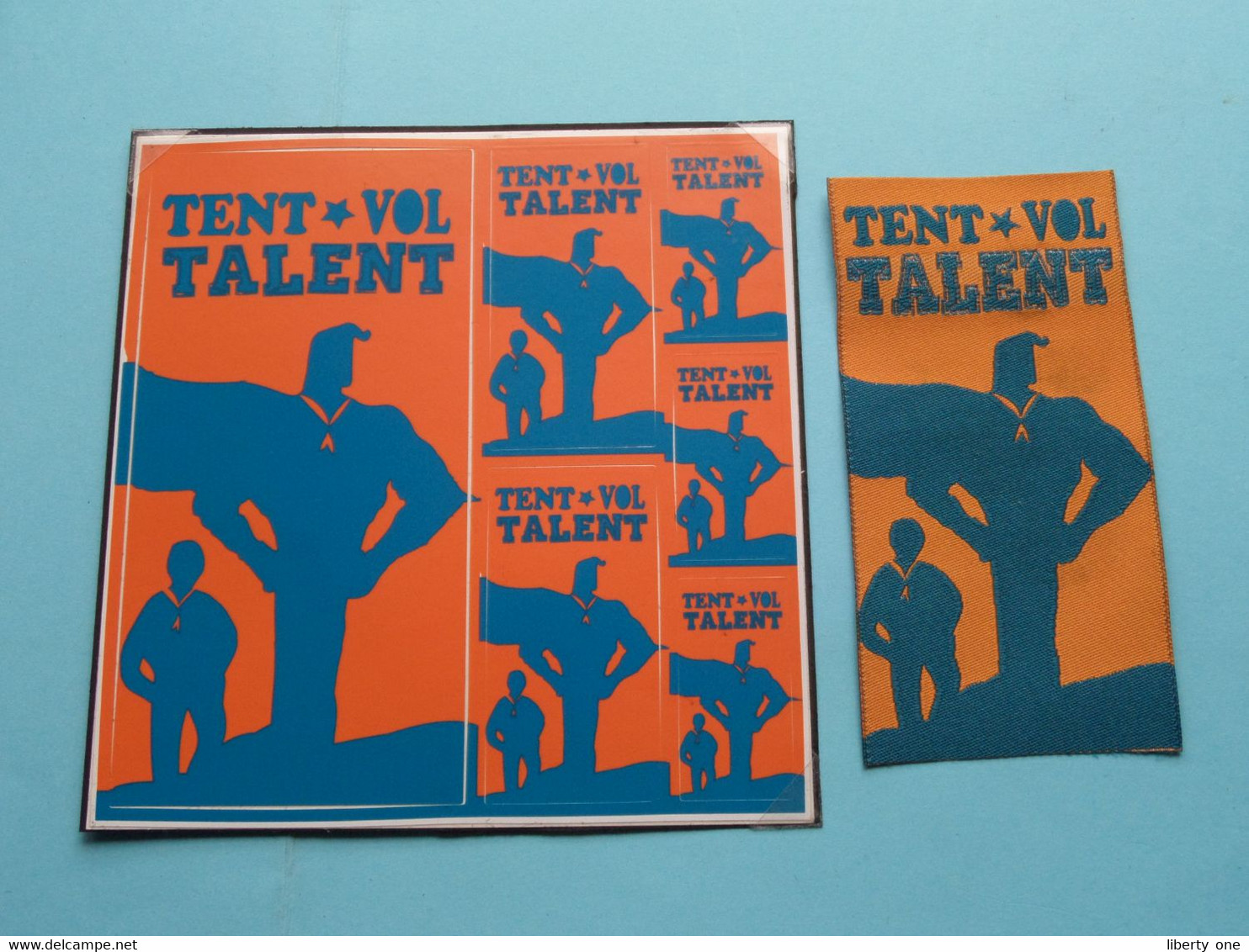 EMBLEEM / KENTEKEN + STICKERS ( TENT VOL TALENT ) SCOUTS ( Zie / See / Voir Photo ) VVKSM ! - Scoutisme