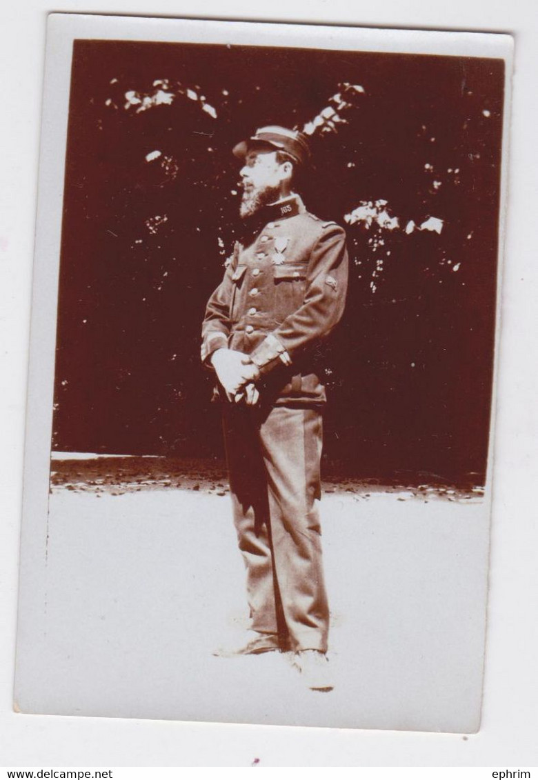 Photographie Militaire Poilu Uniforme Du 165e Régiment D'Infanterie Marseille 1915 - Oorlog, Militair