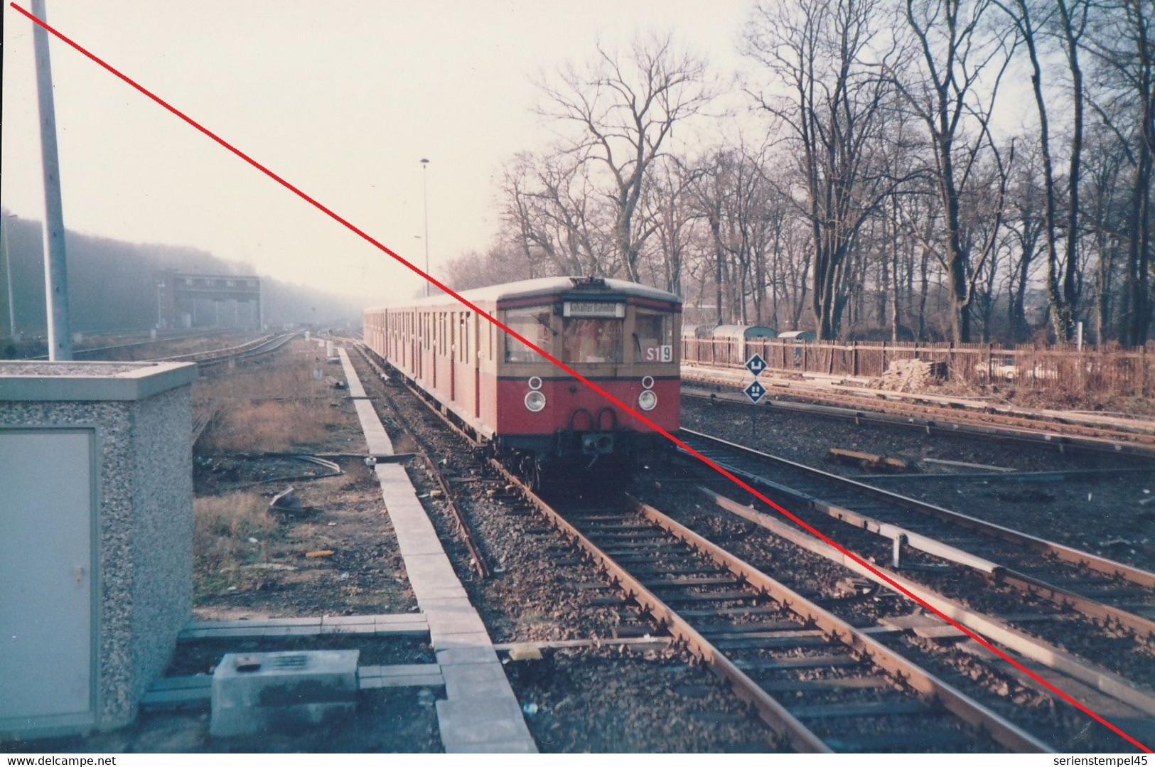 Foto Berlin Wannsee S Bahn Nach Anhalter Bahnhof 1985  Ca 12,5 X 8,8 Cm - Wannsee