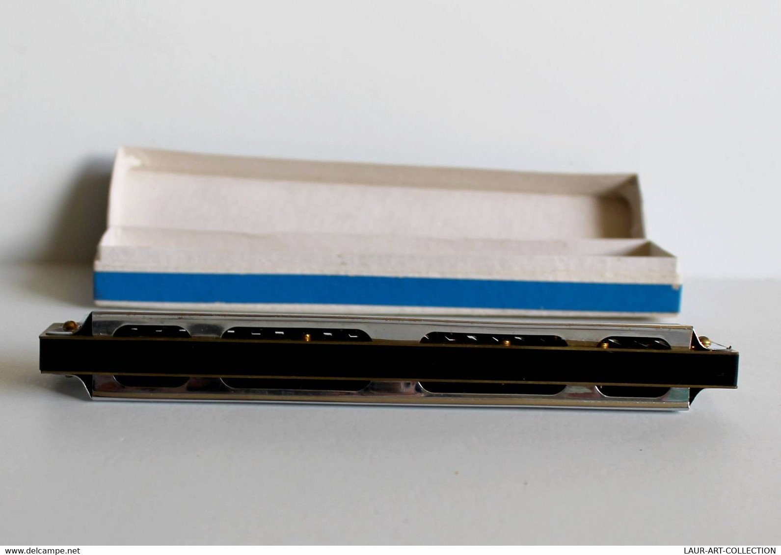 ANCIEN HARMONICA VICTORY SH1008 - 24 HOLES + BOITE D'ORIGINE - MADE IN CHINA  / INSTRUMENT DE MUSIQUE     (3011.7) - Musikinstrumente