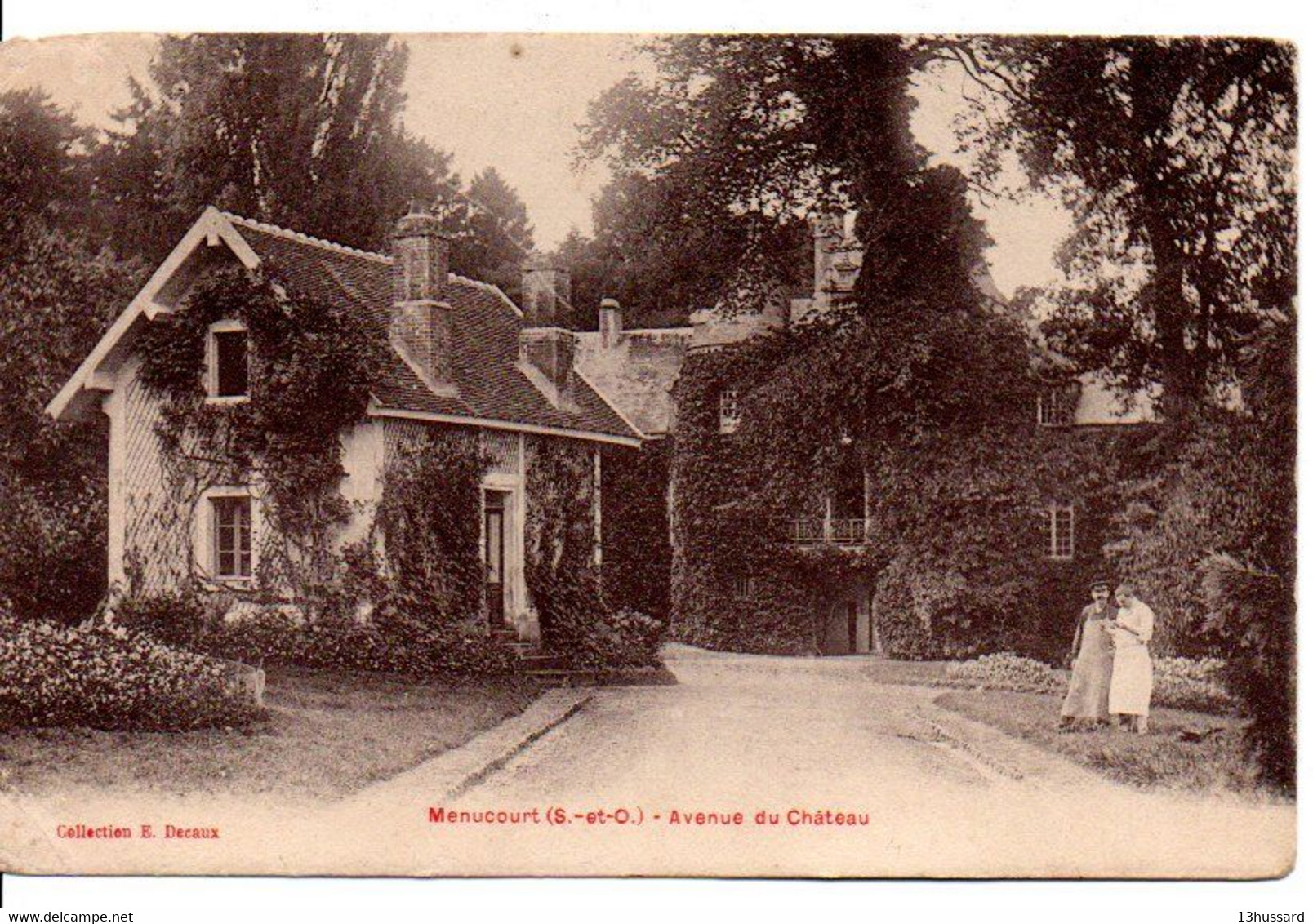 Carte Postale Ancienne Menucourt - Avenue Du Château - Menucourt