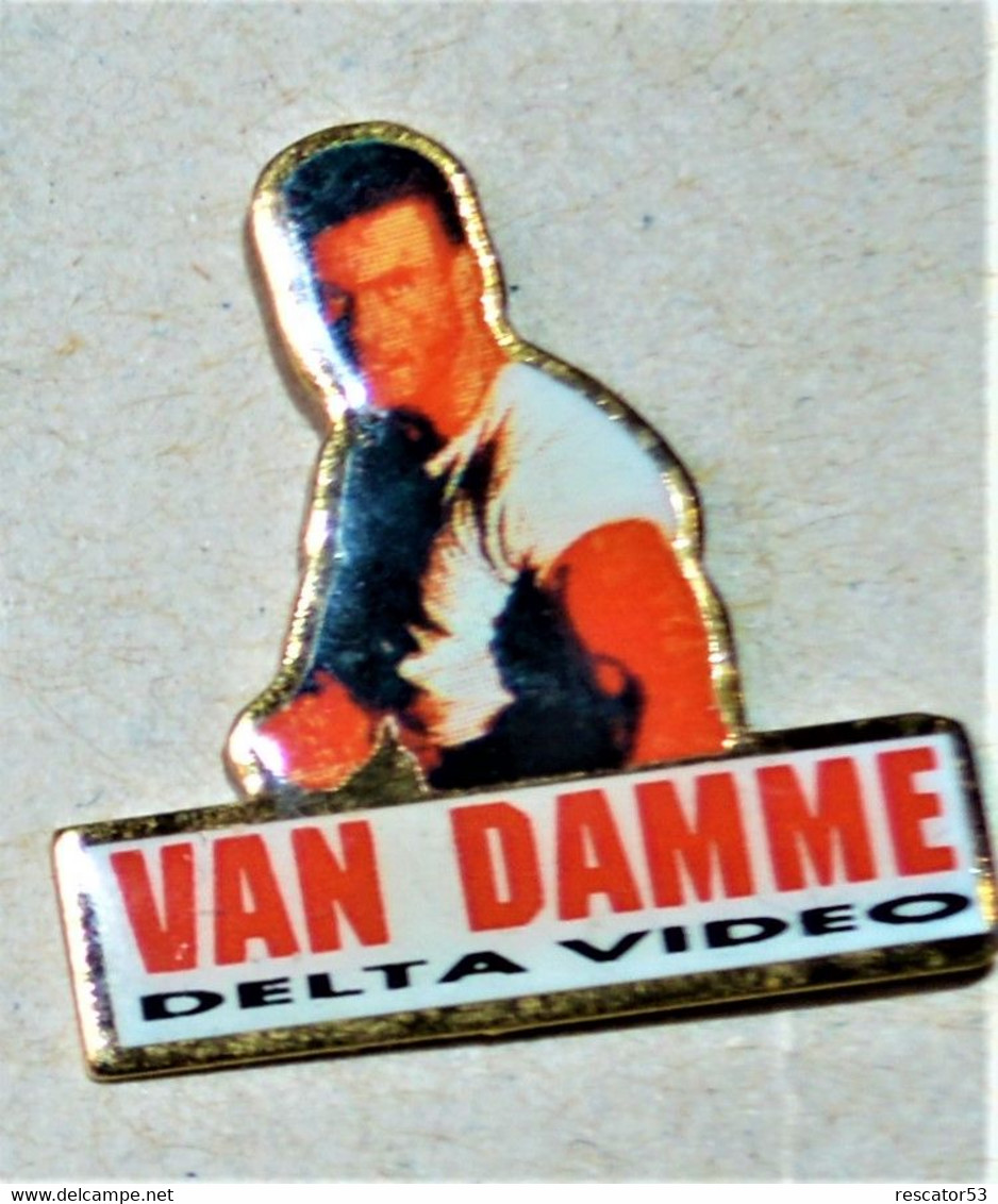 Pin's Vintage Cinéma Vand Damme   Années 80-90 - Cinéma