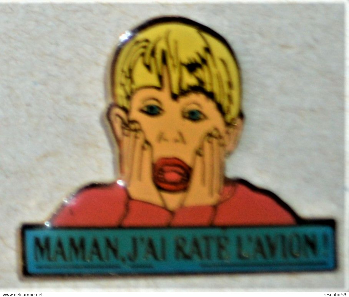 Pin's Vintage Cinéma Maman J'ai Raté L'avion   Années 80-90 - Cinéma