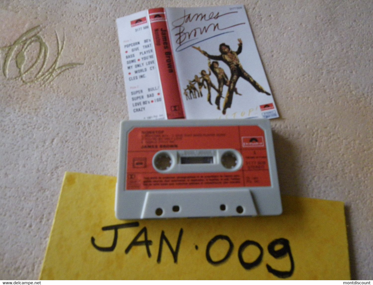 JAMES BROWN K7 AUDIO VOIR PHOTO...ET REGARDEZ LES AUTRES (PLUSIEURS) (JAN 009) - Cassettes Audio