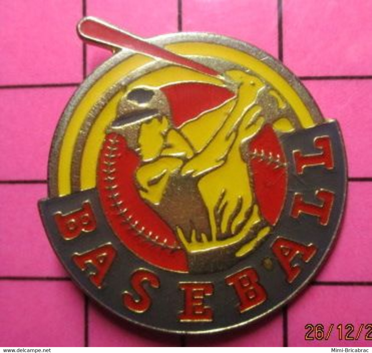 313i Pin's Pins / Beau Et Rare / THEME : SPORTS / BASEBALL BATTEUR - Baseball