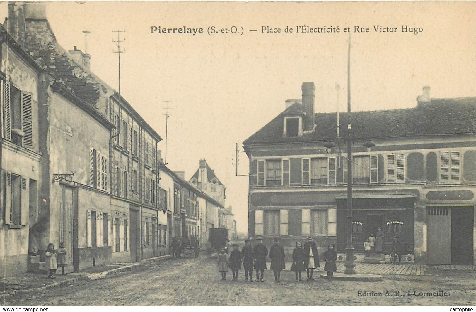 95 - PIERRELAYE - Place De L'Electricite Et Rue Victor Hugo - Animée - Pierrelaye