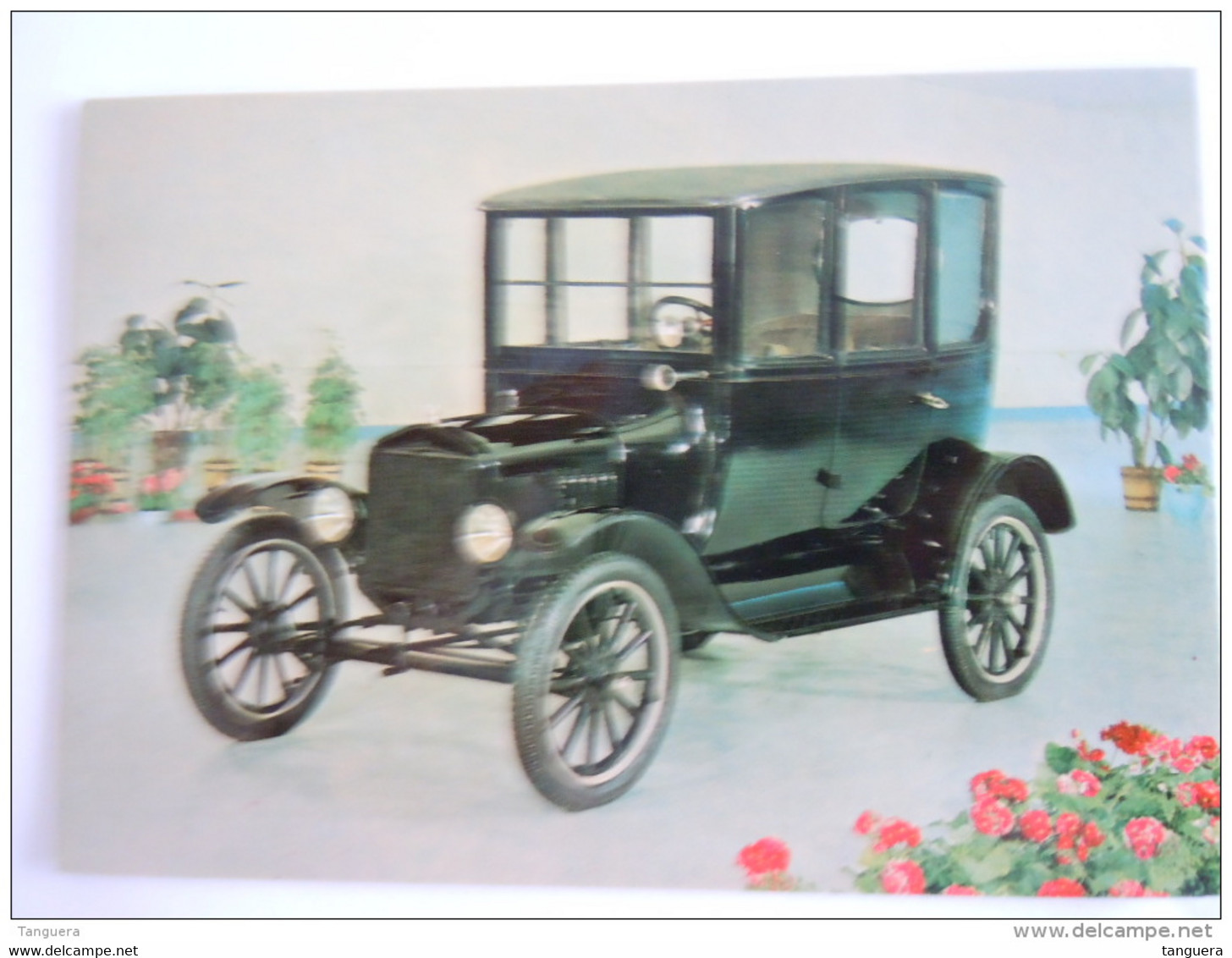 51 Ford 1919 Model T "Coach" Provinciaal Automobielmuseum Kelchterhoef België - Passenger Cars